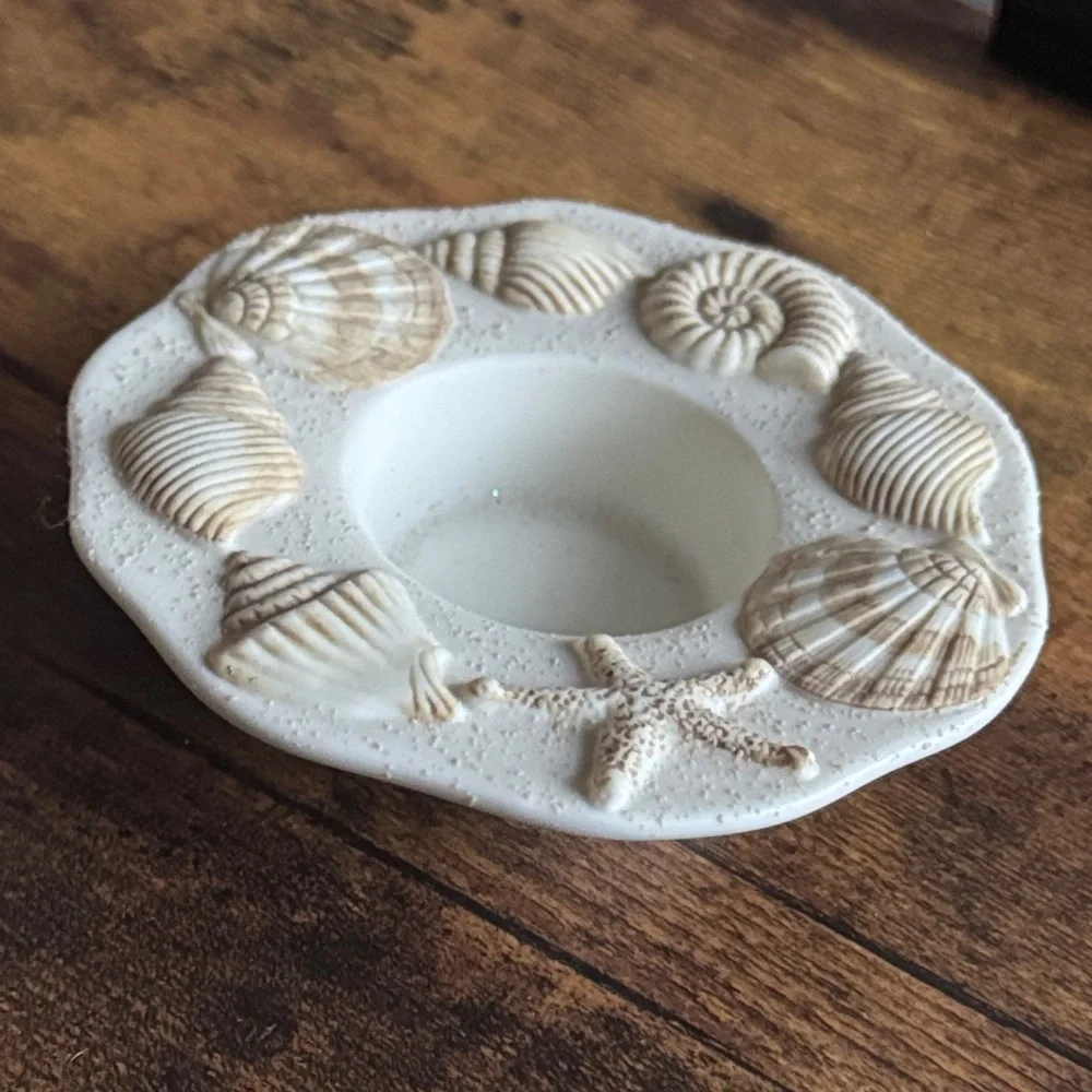 Yankee candle  Seashell Embossed candle  holder
